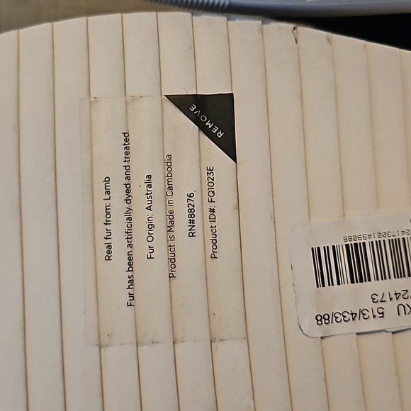 UGG Alameda Mini Boot - Picture 7 of 11